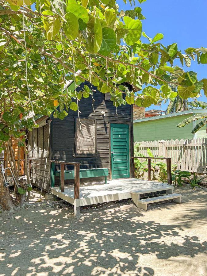 Bella'S Backpackers Hostel Cayo Caulker Exterior foto