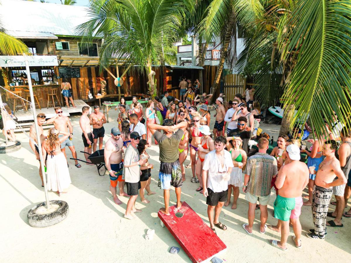 Bella'S Backpackers Hostel Cayo Caulker Exterior foto