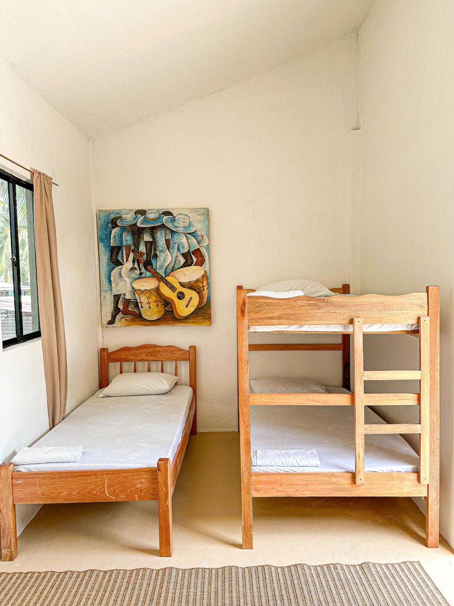 Bella'S Backpackers Hostel Cayo Caulker Habitación foto